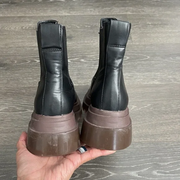 URBAN OUTFITTERS Black Chelsea Faux Leather Combat Platform Chunky Boots 9 40 - Picture 5 of 10